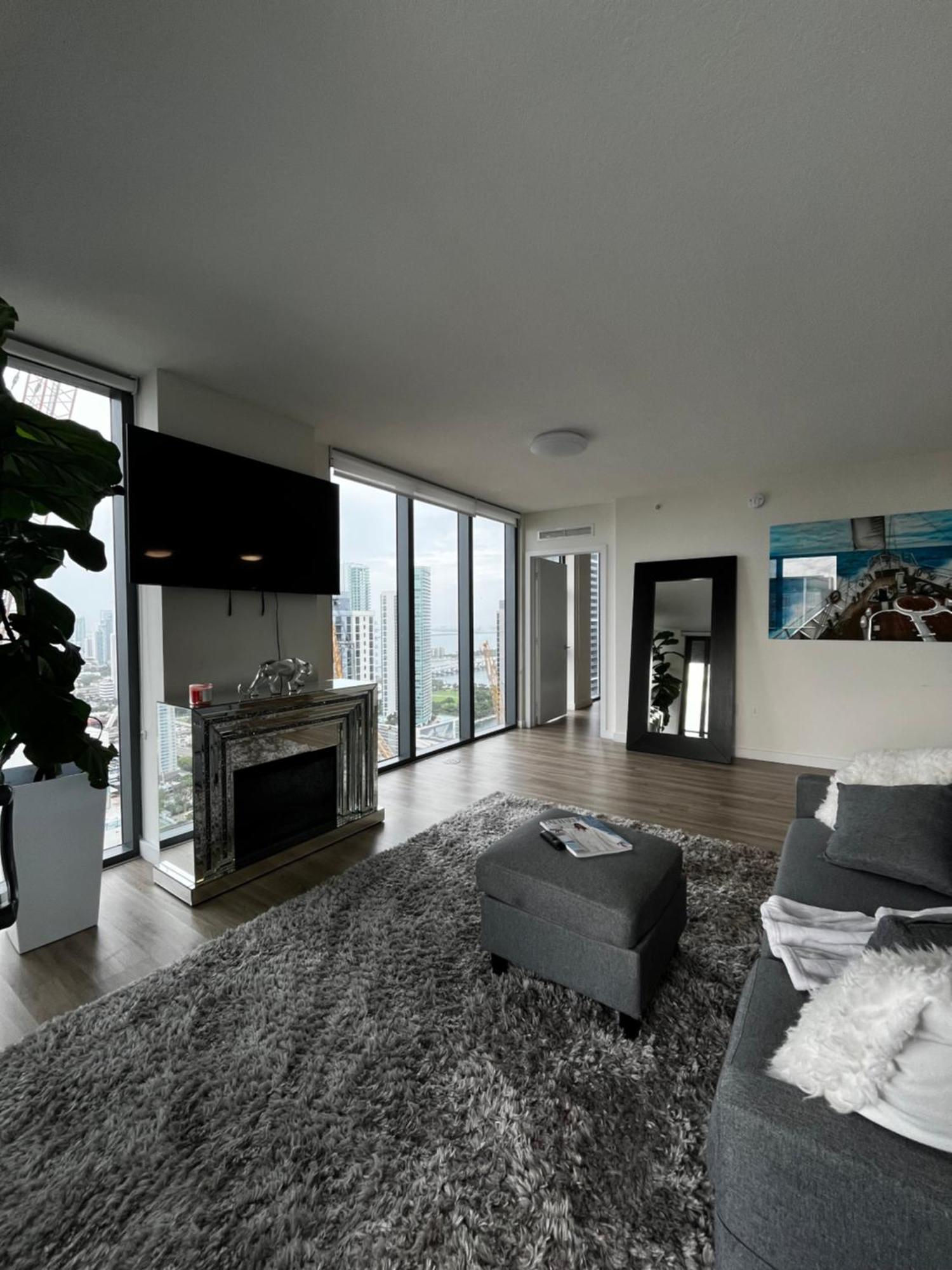 Apartment Luxurious In The Heart Of
